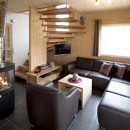 Charming Chalet In Sankt Georgen Ob Murau On Slopes בקתה סנט לורנזן אוב מוראו